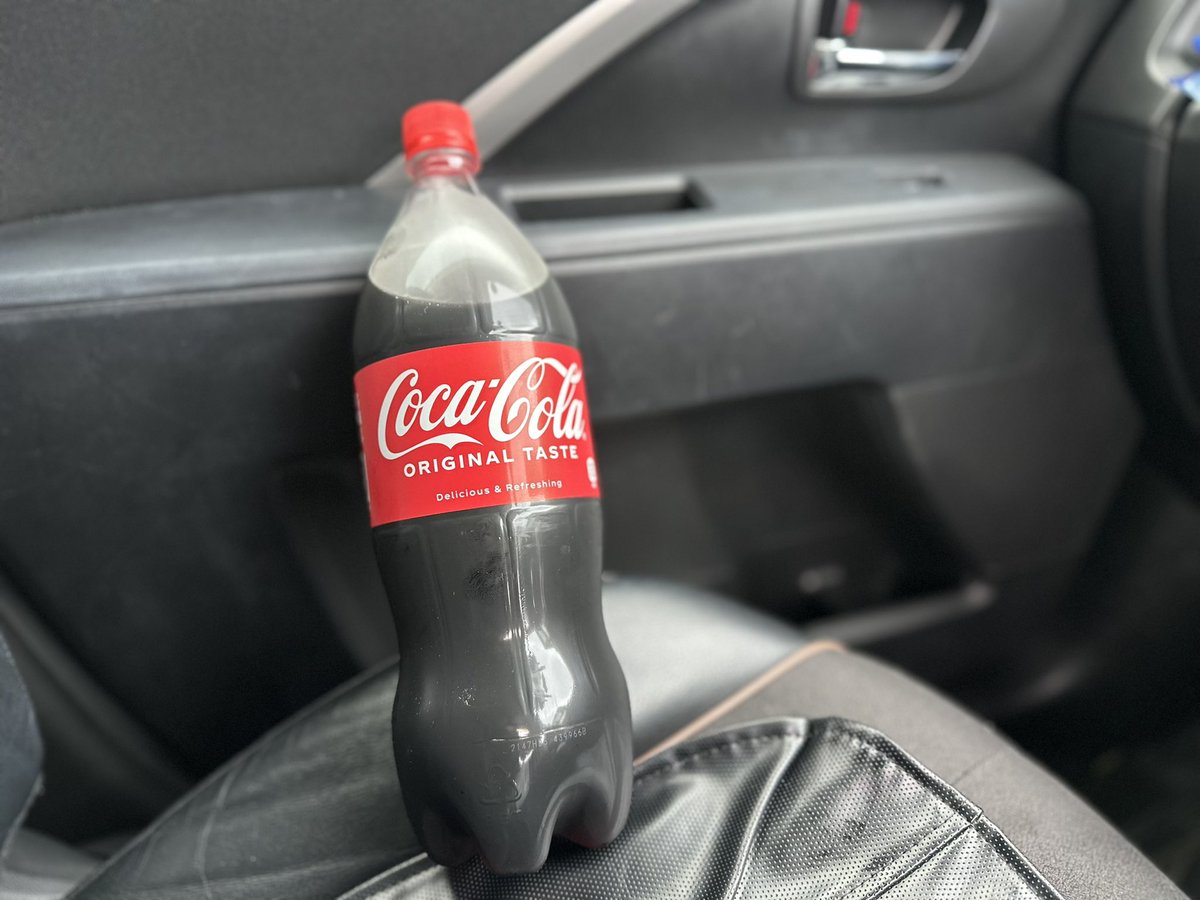 Tree_Blue_likes's tweet image. 荒療治後、いつもよりデケェ〜薬をキメこんだ
#明神ヶ岳
#最乗寺
#普通のコーラ