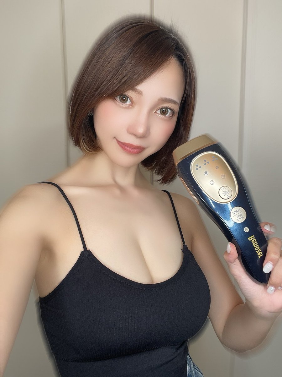 6858cci's tweet photo. 今注目の家庭用脱毛器Remozer 2 Pro

初心者でも簡単にサロンレベルの脱毛ができる！サロンでの脱毛と比べるとコスパもかなり良くて効果も期待大☺️VIO、ヒゲを含む全身に使えるよ！美顔器としても使えていい事尽くし✨シュールな動画もみてね❤️

PR
#脱毛器リムーザー https://t.co/e8p1rLGeTz