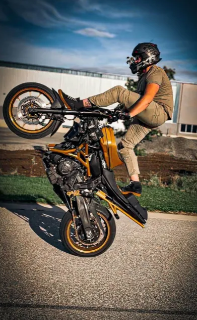 PlayMyBikeLife tweet media