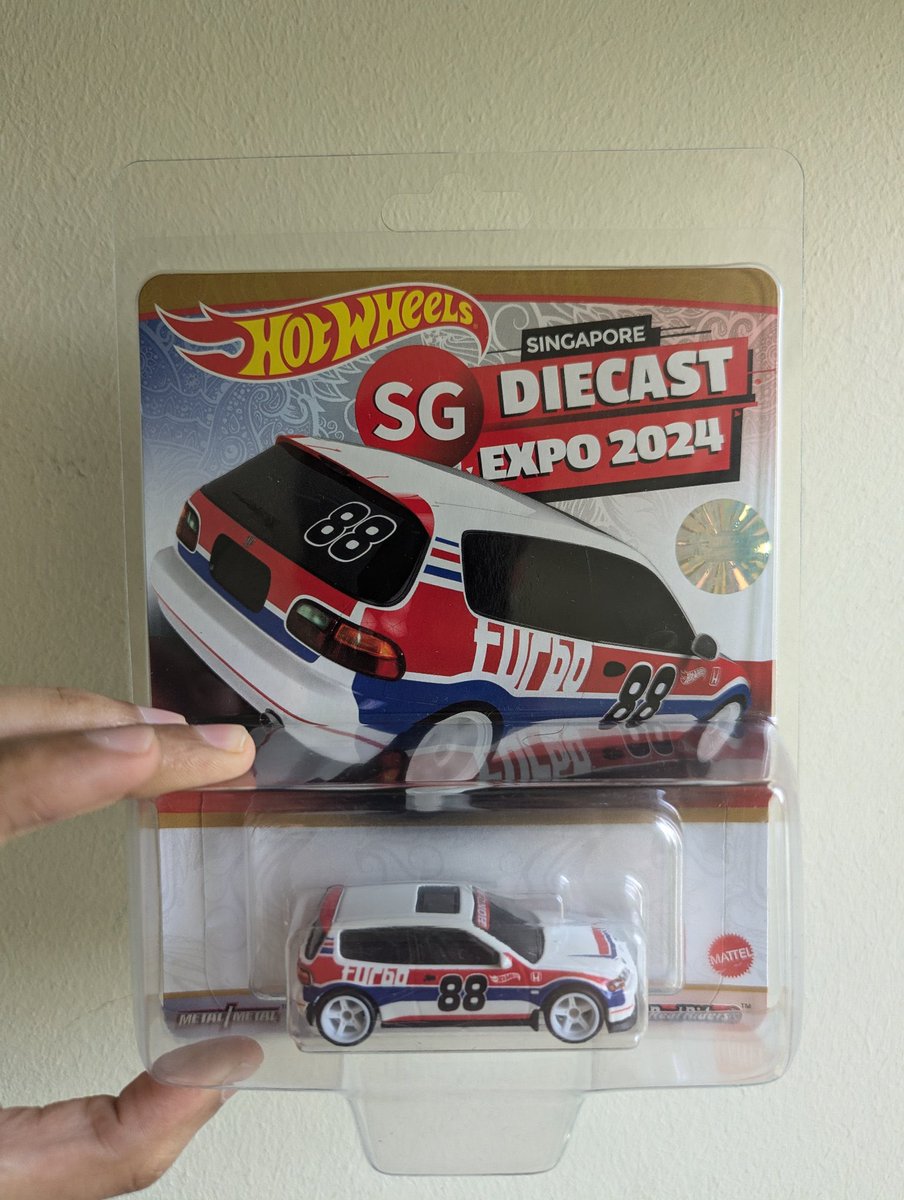 Who is in the market for a Singapore Diecast Expo 2024 Exclusive