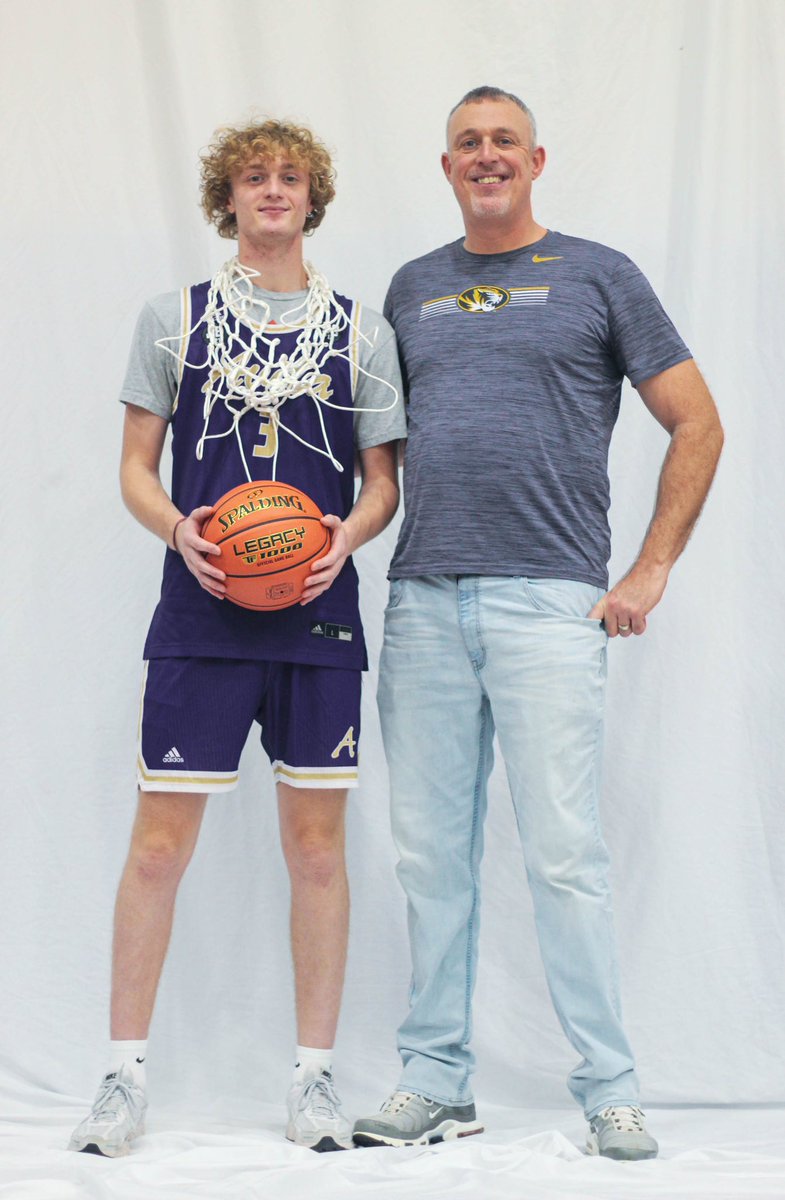 CNorthcraft13's tweet photo. After a great visit and conversation with @TylerBredehoeft, I am grateful to receive an offer from Avila University!@avilamensBB @DishinOutTreys @aslaw03 https://t.co/PUSENpktyq