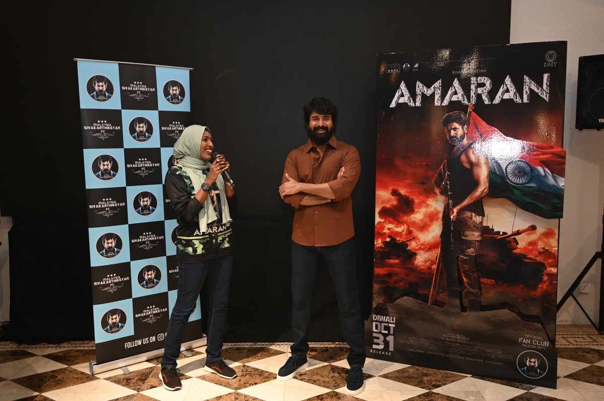 MalaysiaSKFC_'s tweet photo. Prince @Siva_Kartikeyan met #MalaysiaSKFC ❤️🥰

#SKmetMalaysiaSKFC 
#Amaran #AmaranDiwali 
#SK | #PrinceSK | #Sivakarthikeyan https://t.co/yoRssczntL