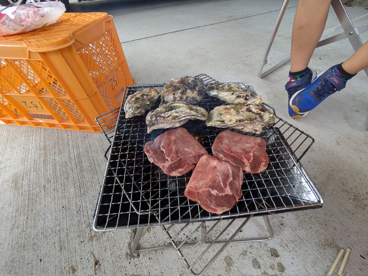 satoukajyu's tweet photo. 夏の終わりにバーベキュー！ https://t.co/5CmOelqxBO