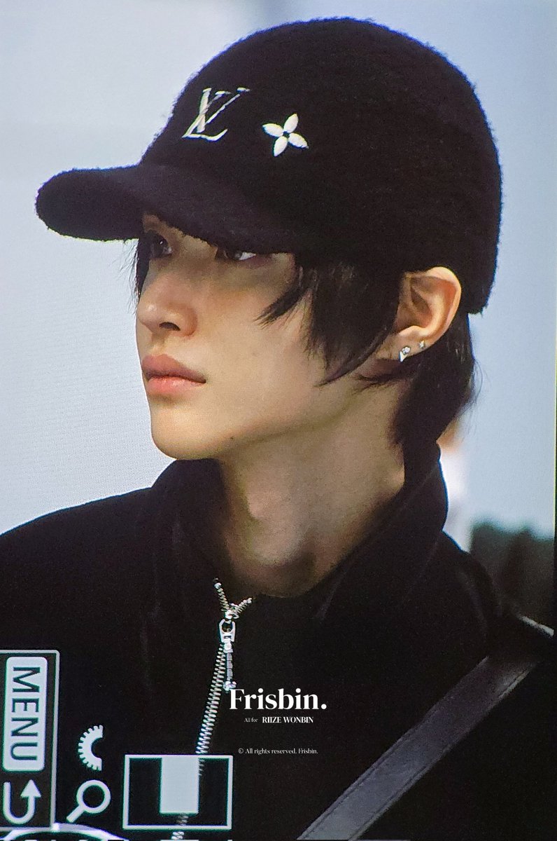 frisbiin's tweet photo. 240929 FRA
#라이즈 #RIIZE #원빈 #WONBIN

독일이다.. https://t.co/gbDoj31gWo