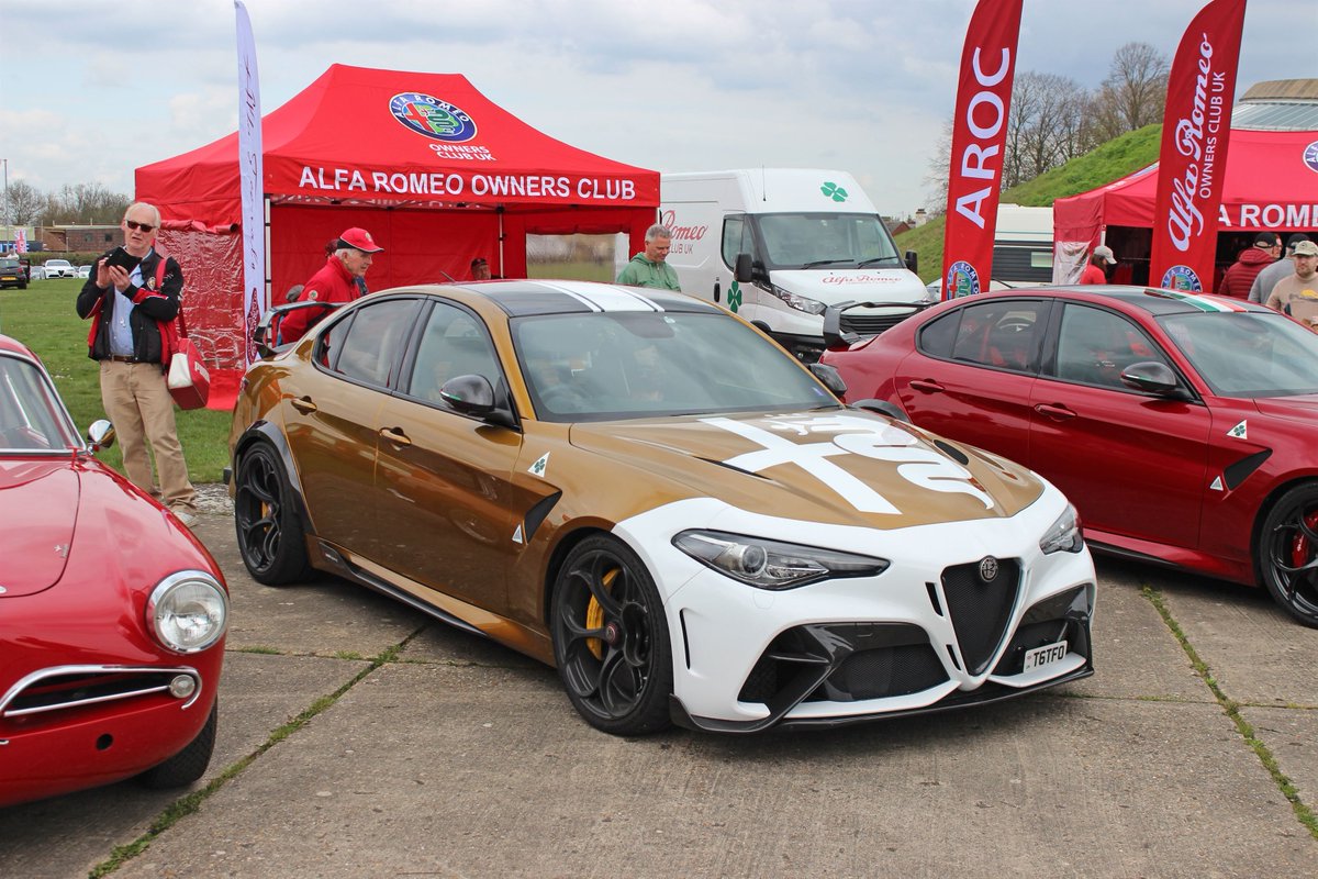 AROC_UKofficial's tweet photo. Alfa Romeo Giulia GTAm ❤️🇮🇹
#AlfaRomeo #Giulia #GTAm #ResearchGarage #AROC https://t.co/ENEqz2Hvyi