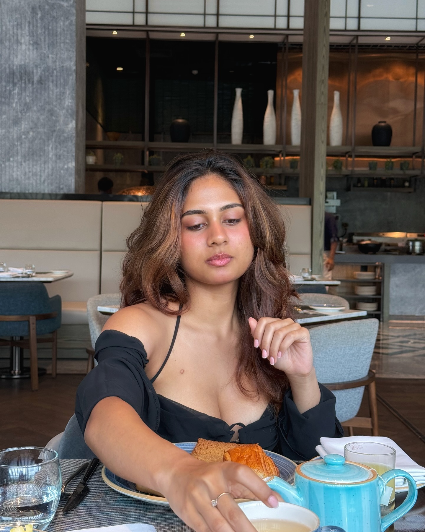 GYnnFaYbkAANWV4?format=jpg&name=large