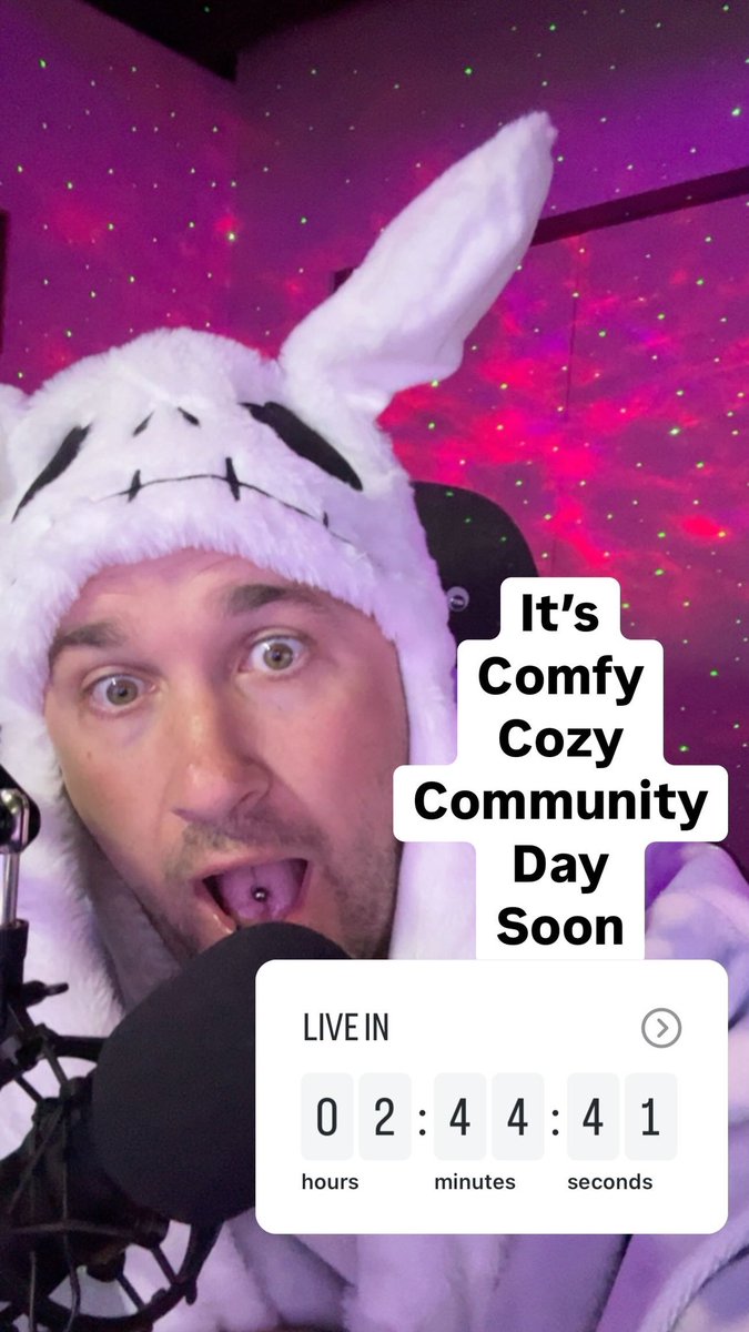 It’s Comfy Cozy Community Day soon 😱😱 be there or be square!
twitch.tv/danthewho_