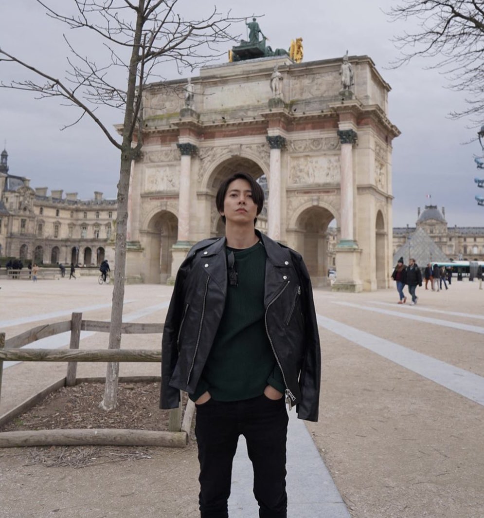 山P、日記更新ありがとう！ またライダースで決めてカッコよく パリの