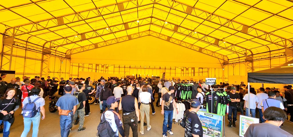 OKACH_Wakayama's tweet image. #カワサキプラザMCS ～帰宅🤗
凄い賑わいで暑かったぁ😅
帰りは #ROUTE65 へ立ち寄り昼食🤗
短時間でしたが楽しい半日でした🤟
#マリーナシティ