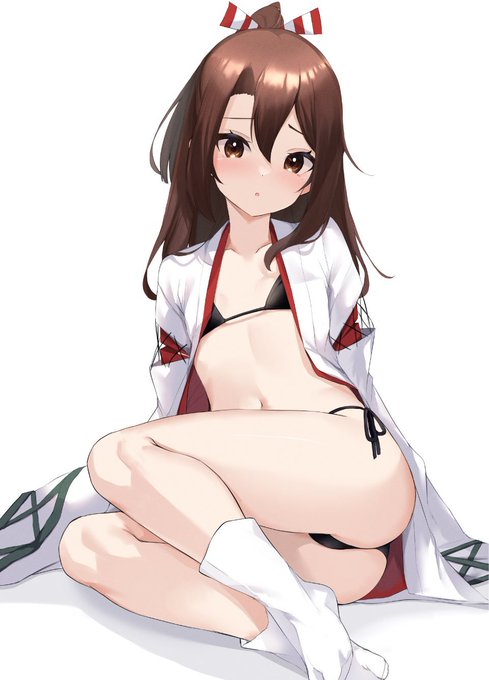 🤍❤️🖤❤️🤍 