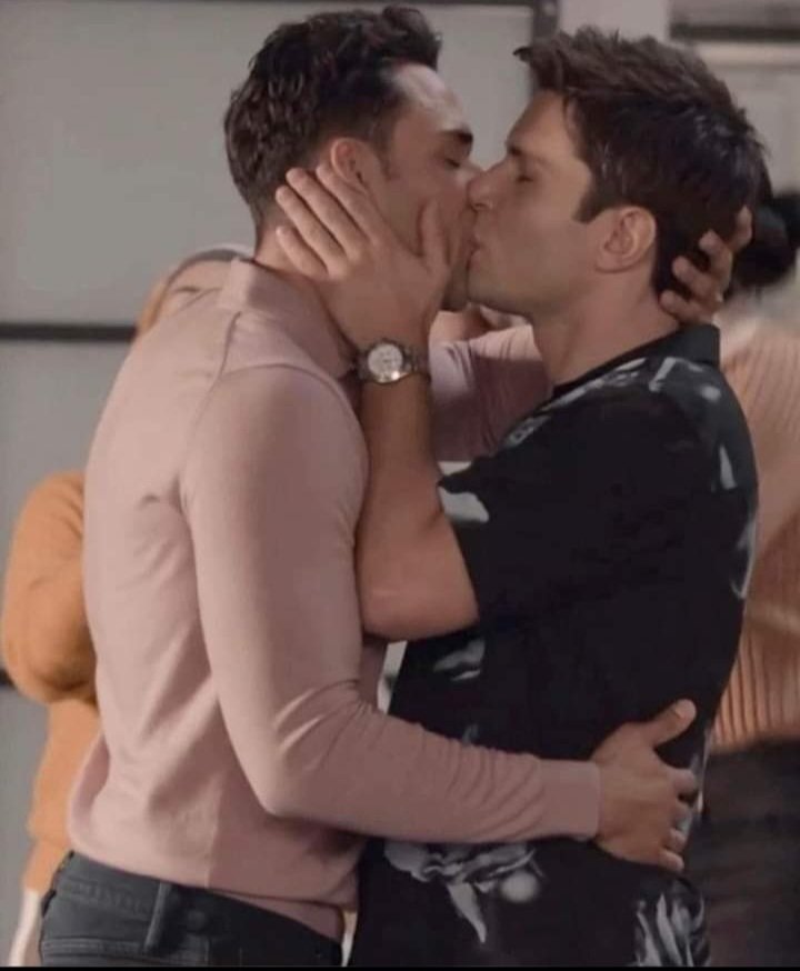 Stefanie🐾 (Molly & Jude Callan loyal servant) tweet media