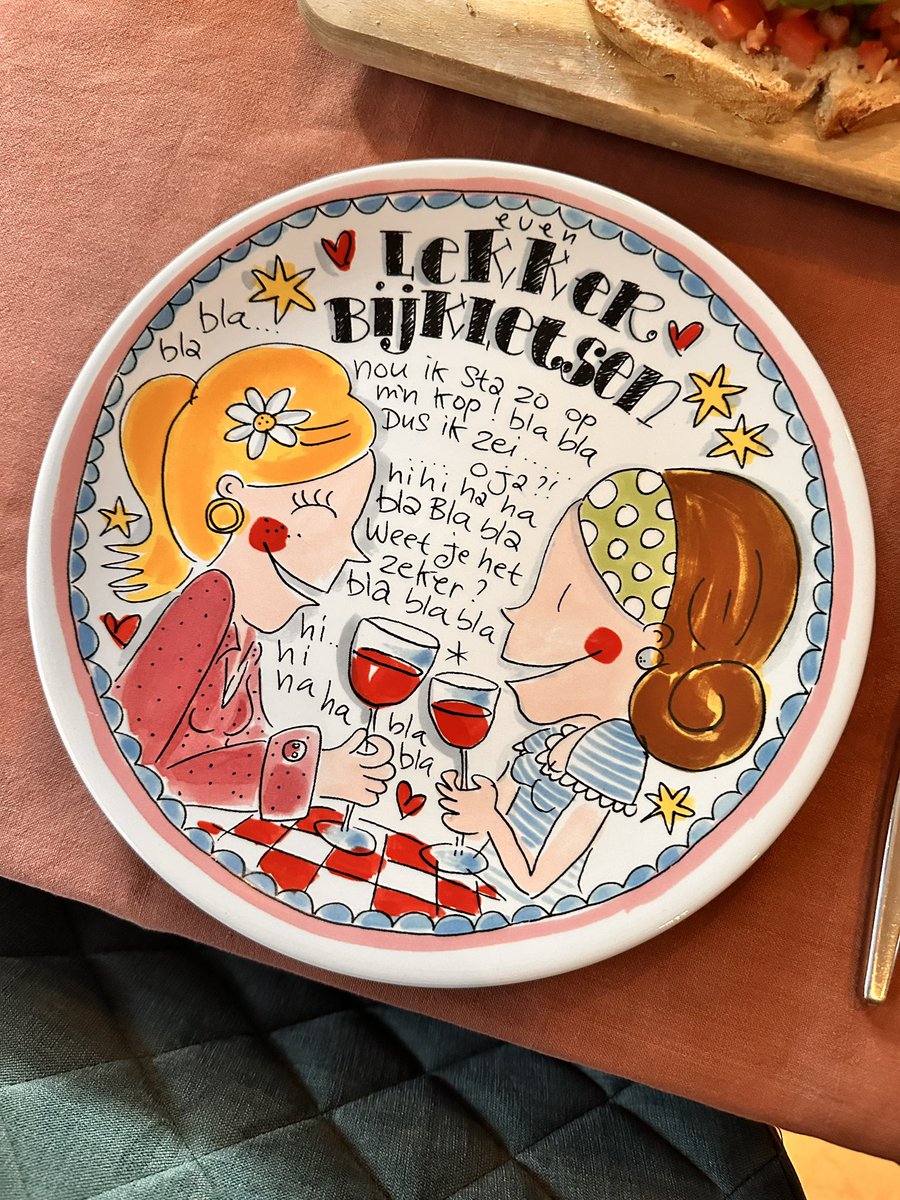 Toob_Alers's tweet photo. Gisterenavond gezellig bij Astrid, Mitch en Dorien heerlijke lasagne gegeten.
Vriendschap is fijn! #bijkletsen.

Rustig aan de zondag beginnen. Vanmiddag op familie bezoek samen met Jos. https://t.co/QLCrNJnvkv