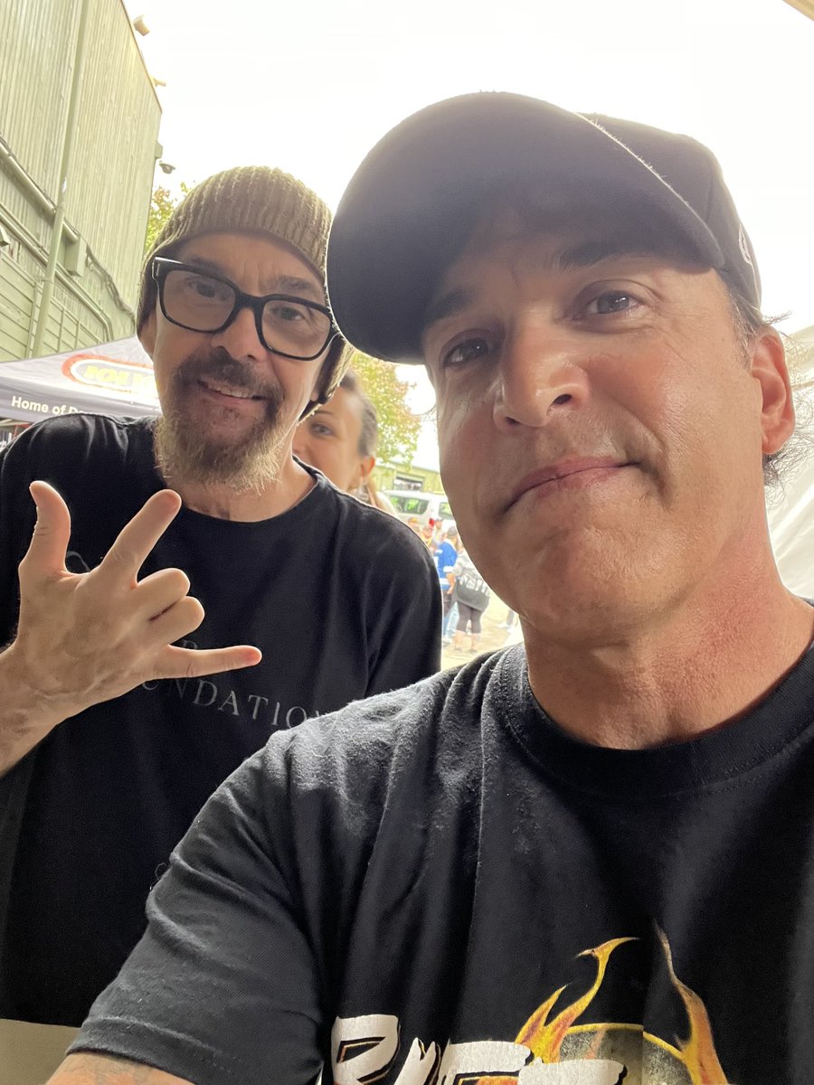 MeltdownRocks's tweet photo. Let’s see your #RiffFest pictures. 
Here are a few random ones from me, with Jason Hook from Flat Black, Robbie Merrill, Wage War, and more. 
What a show!!! Great to see you guys….. https://t.co/CwCcufmC3D