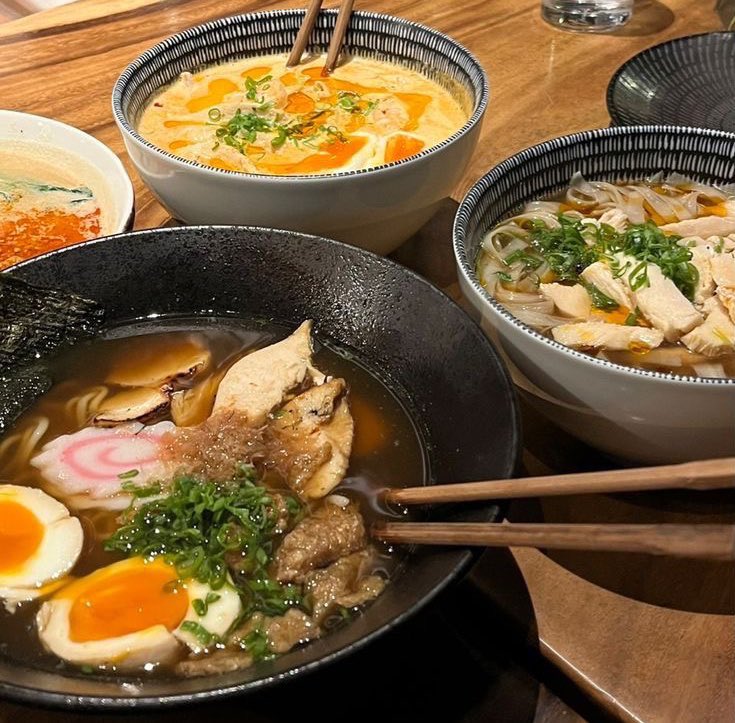 intolued's tweet image. ㅤ

           9월 29일        진지     ⭑.ᐟ    SNS.⠀ ⠀ ⠀⠀ 
                 ❝  out for dinner! 😋  ❞ ⠀ 
ㅤ
ㅤ