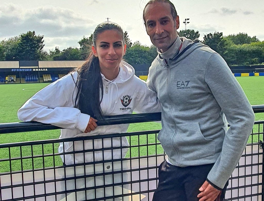DevTrehan's tweet image. So proud of @AFootballAwards nominated women's players Millie Chandarana & Aqsa Mushtaq & chuffed for @dcfcofficial player & Trehan Football ambassador Kira Rai @DCFCWomen ➕️ @PunjabiRams who've contributed so much to our success 🖤🤍
skysports.com/football/news/… #dcfc 🐏 #dcfcfans