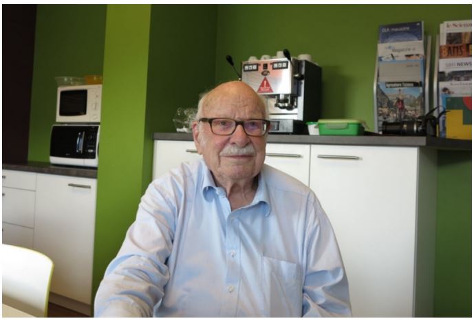 Bernard Primault, ingénieur forestier et pionnier des observations phénologiques en Suisse, est décédé le mois dernier à l'âge de 104 ans. Hommage à un chercheur prolifique,  intéressé par les liens entre la météorologie et divers domaines de la biologie : bit.ly/3Y3RB2E