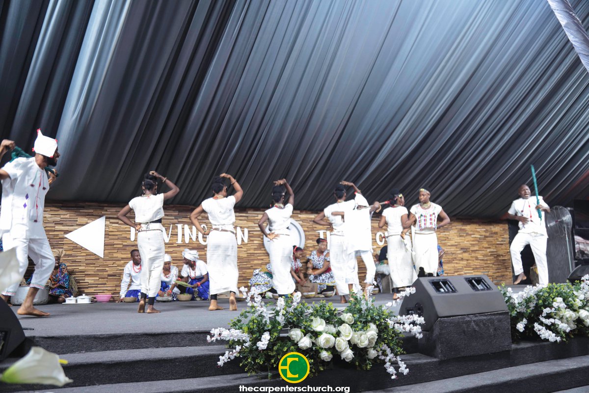 TCCPH's tweet photo. National Day Celebration 2024: Celebrating our rich cultural heritage.
#DancePresentation #NationalDay2024 #NigeriaAt64 #TCCPH #TCCAbuja #eChurch #ChurchWithoutBorders #TheYearOfTheWealthFlow https://t.co/dr75gxfUFq