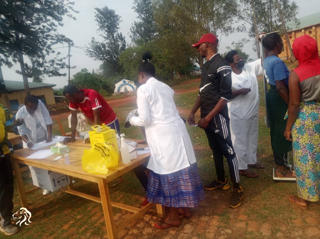 None kuwa 29/09/2024 mu Mirenge yose ya <a href="/GisagaraDistr/">Gisagara District</a> twabyukiye muri siporo rusange. Nyuma ya siporo abayitabiriye bapimwe indwara zitandura banashishikarizwa gukomeza kwirinda indwara z'ibyorezo zirimo #Marburg na #Mpox .
<a href="/GisagaraNyc/">Gisagara National Youth Council</a> 
<a href="/GISAGARAYEGO/">YEGO CENTRE GISAGARA</a> 
<a href="/RwandaYouthVol1/">Rwanda Youth Volunteers</a>