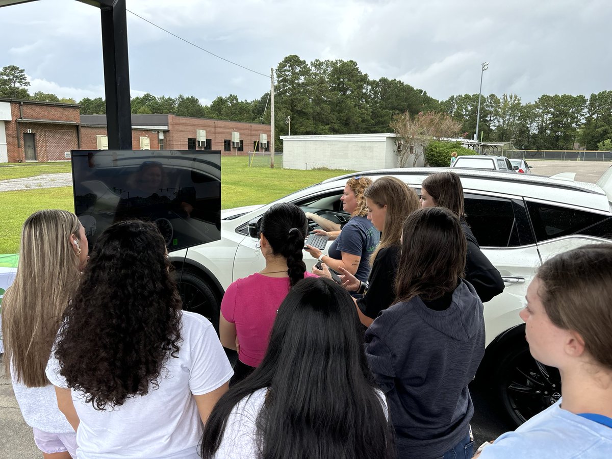 PEatSocastee's tweet photo. These students learned a lot https://t.co/4Jxtdeh1iN
