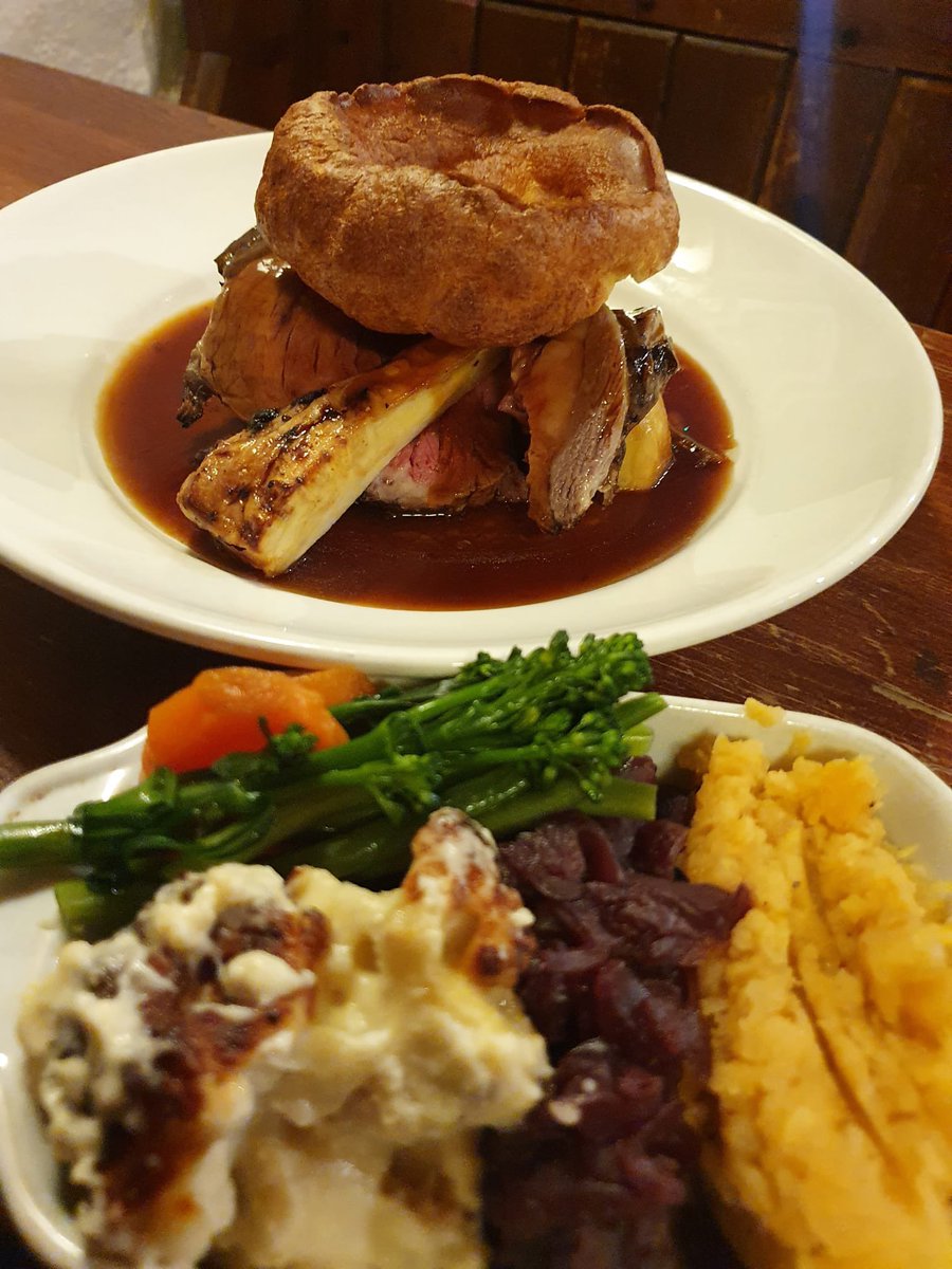 LoganRockInn's tweet photo. Cornwalls No.1 pub roast is on today from 12-9pm @Etheringtons 🥩🐷@CarsLogan @cornish_lobster @PZHTravelUpdate @CornishPirates1 @MouseholeAFC @PenzanceAFC @RedruthRugby @StAustellBrew @GeorgelKevin @fanatical100 @AshleighSm4933 @MStevensFish https://t.co/098xaTMQSa