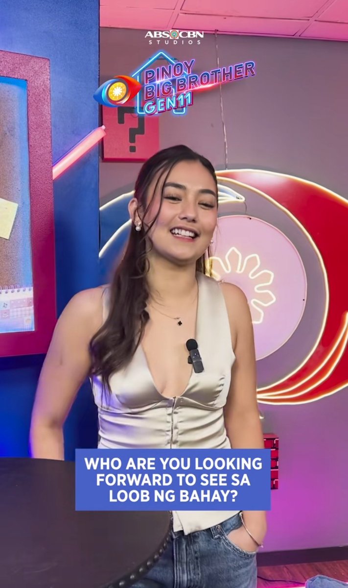 Marjjjxx1's tweet photo. Question: Who are you looking forward to see sa loob ng bahay ni Kuya?
Jas: Kai, Rain, and Jarren. Sila talaga yung nilolook-forward ko na makita.
Yes, babe. Wala marupok for today's video.
#PbbHouseChallengers #Pbb #PbbJas https://t.co/6jxu2KLCeG