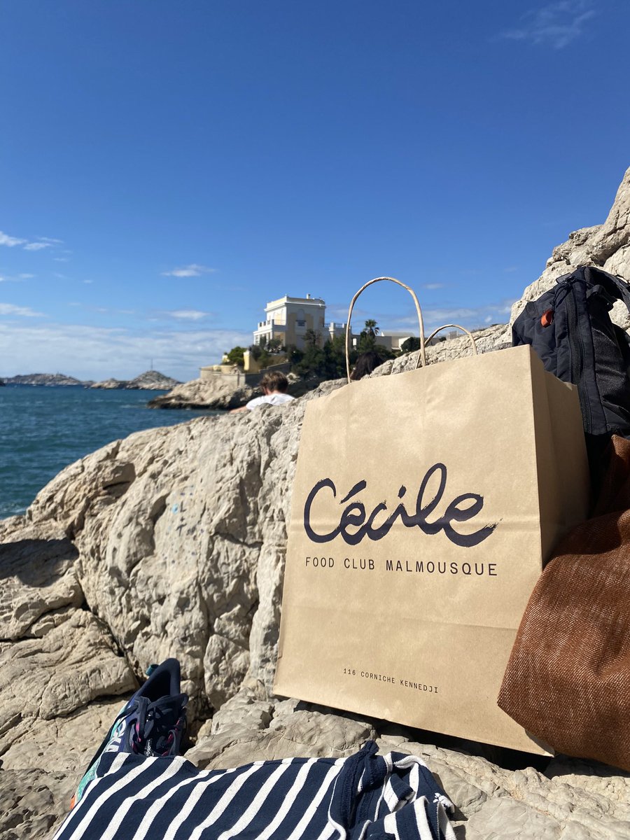 vicky_le_viking's tweet photo. Encore un peu de marseille 💙 https://t.co/I6lfGa0FKw