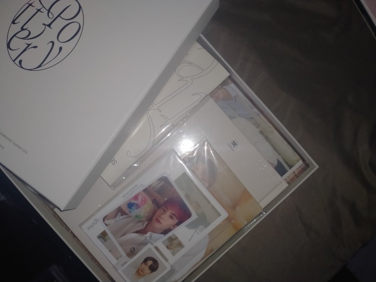 YUT4DRAFT's tweet photo. buy both with sg24 for rm 120 exc postage!! #pasarTHEBOYZ #pasarTBZ #pasarTBZmy @PasarTheBoyzMY @pasartheboyz https://t.co/UXMUOJJmJm