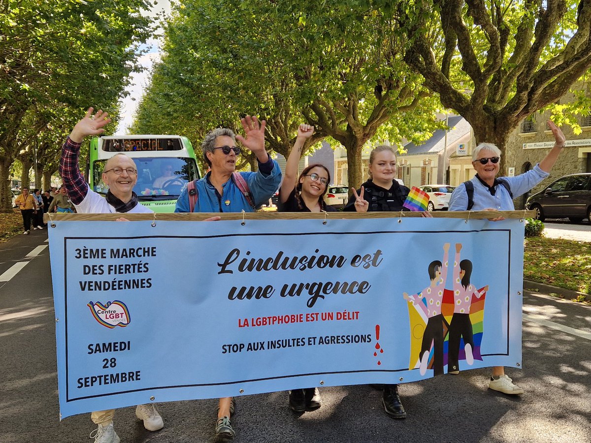 Alternative_LRSY tweet media