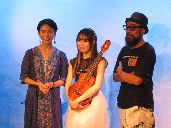 yas23mj's tweet image. rena 19th anniversary UKULELE JAZZ LIVE
＠ Com.Cafe音倉 ♪

ジャンルレスの素敵な音楽が溢れ
最後はとても奇麗な涙が溢れました😂

Don&apos;t Stop Me Now !!
おめでとう🎈

#renaukulele #レナウクレレ #羚奈 #rena
