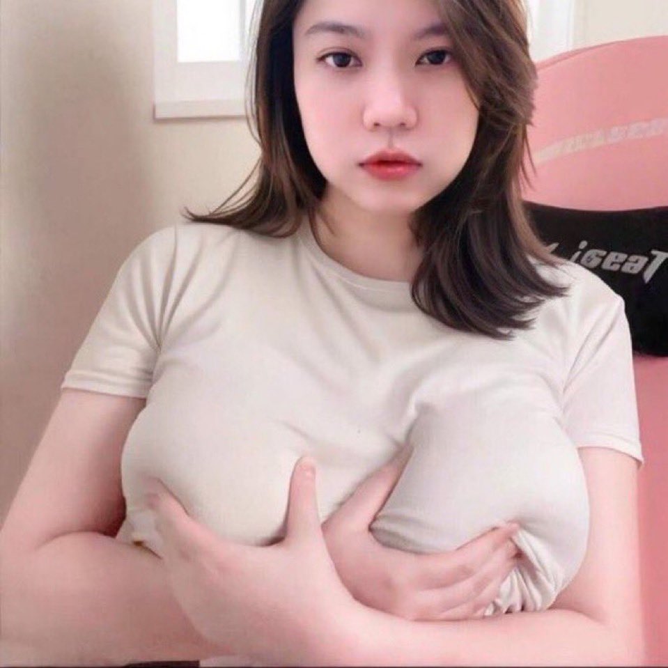NguyenJeff59828's tweet photo. thật ra con gái tụi tui có tinh trắng trắng giống con trai các anh vậy đó 🤭
Gửi clip cho còn hỏi lạ nữa .còn ai chưa xem khum cmt gửi cho https://t.co/bHTEOth5sX