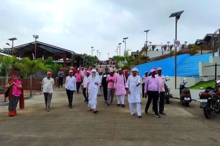 Jaigurudev 
शर्म से नहीं गर्व से बोलो
#हम_नशामुक्त_शाकाहारी_हैं