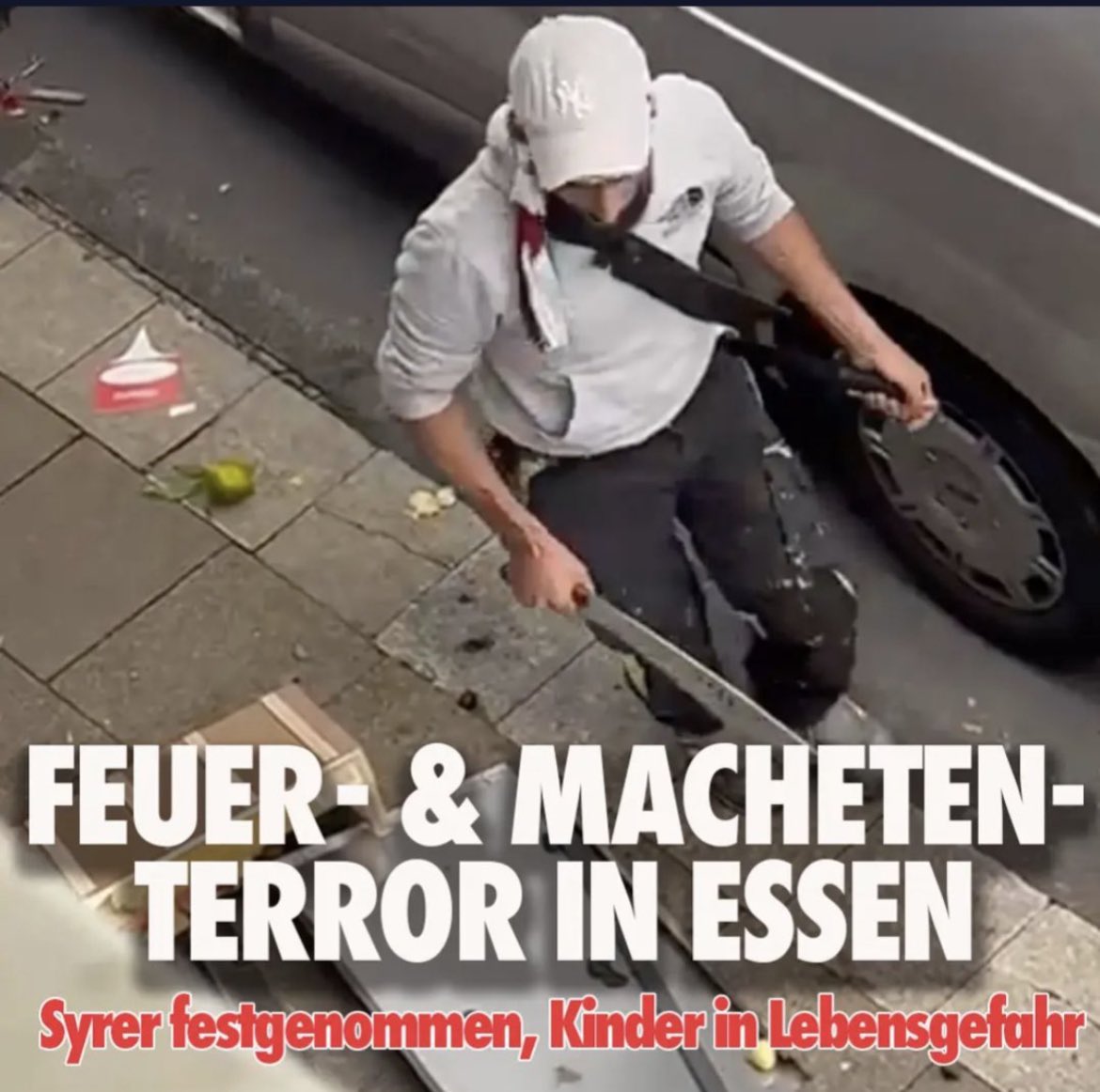 Georg_Pazderski's tweet image. DER TERROR GEHT WEITER!

Syrer legt Brände in Wohnhäusern in #Essen fährt mit Lieferwagen Amok und verletzt 31 Menschen, 17 schwer. Mehrere Kinder schweben in Lebensgefahr.

Stoppt endlich den Migrations-Irrsinn, der immer mehr unschuldige Leben kostet.

nius.de/news/feuer-und…