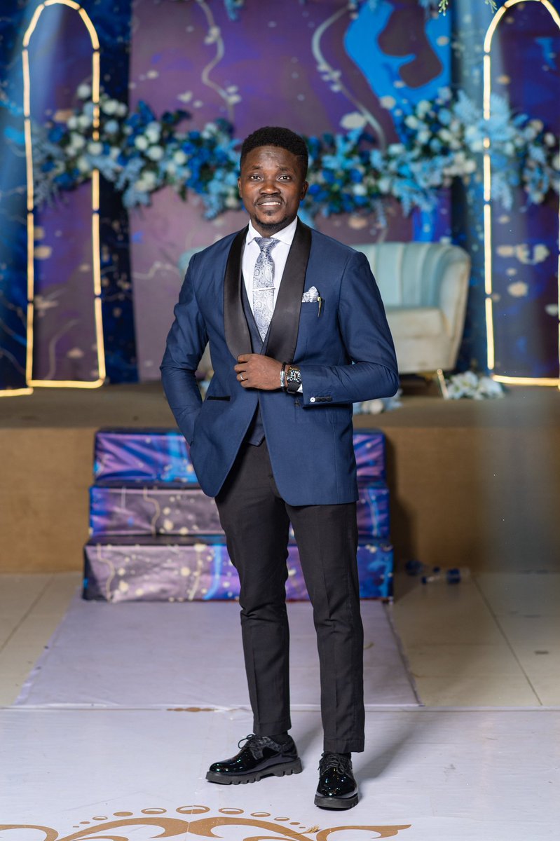 Over three decades ago, my Mom told me I was born on this day.

Happy Birthday Oluwatomiwa Babatunde Jidonu