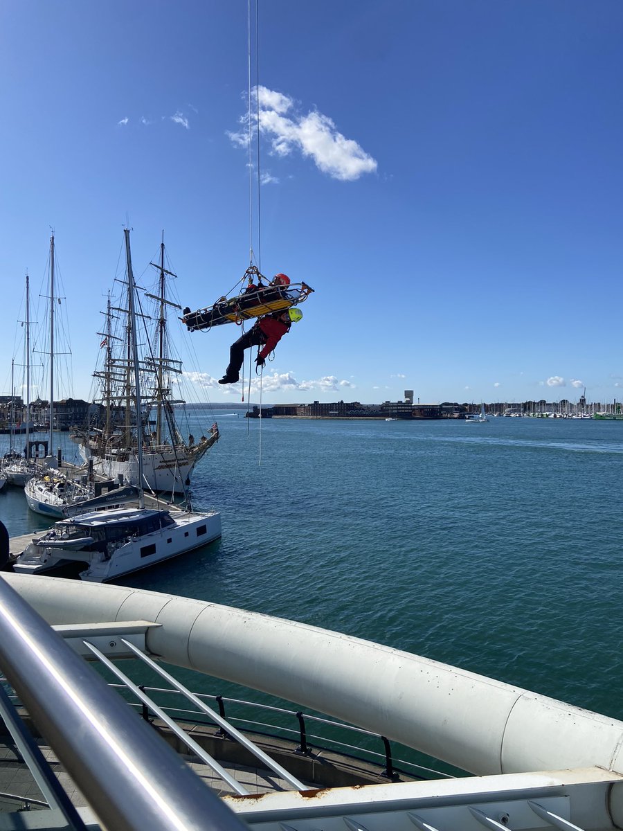 campervan_57's tweet photo. Portsmouths you have been amazing hosts allowing us to play on some iconic features. We didnโt win but we take away bags of experience and knowledge. Very proud of this amazing team and what they achieved #LFRS Rope Rescue Team https://t.co/qkXC6dFbkK