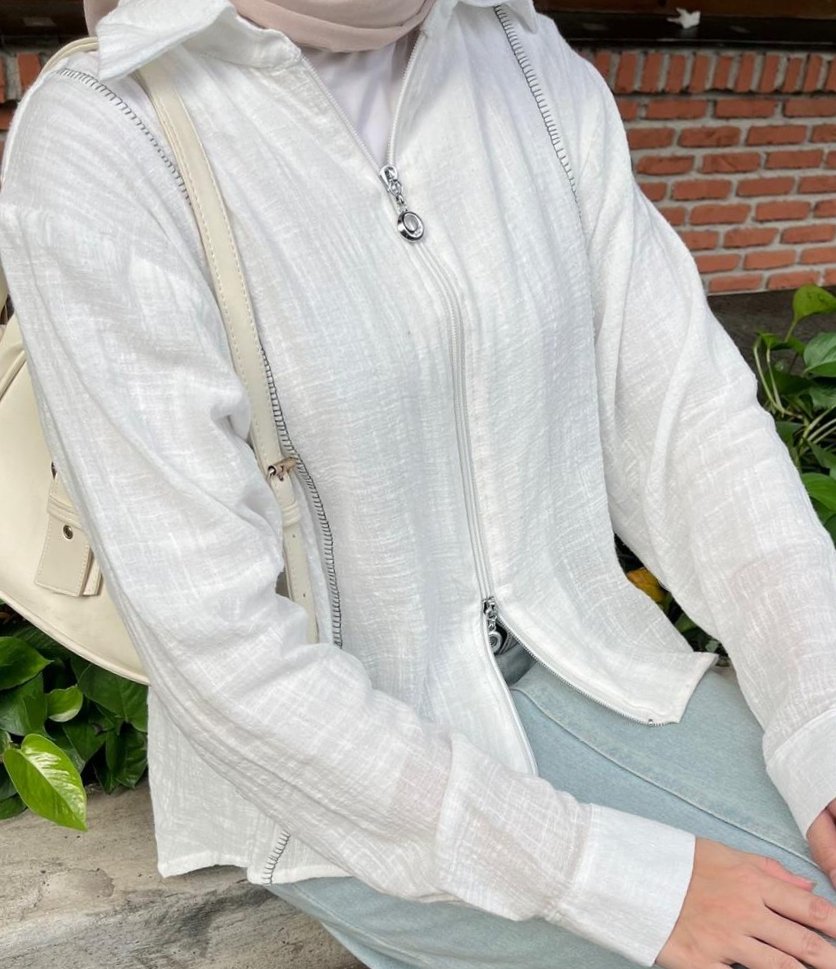 iyasudadeh_'s tweet photo. nemuin lagi outfit hijab friendly yg modelnya ga kalah cakep, bisa dipake buat hangout juga😣💖 https://t.co/nElHEELXQn