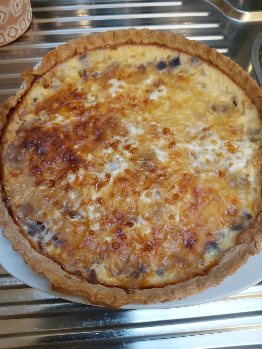 kamfinsa's tweet image. My Cheese and Onion Tart; not up to #GBBO standards, but thanks to this miraculous tin from @LakelandUK (the perforations help the pastry case dry out, even with blind baking, and make it easy to release), NO SOGGY BOTTOM! #WeekendBaking #baking