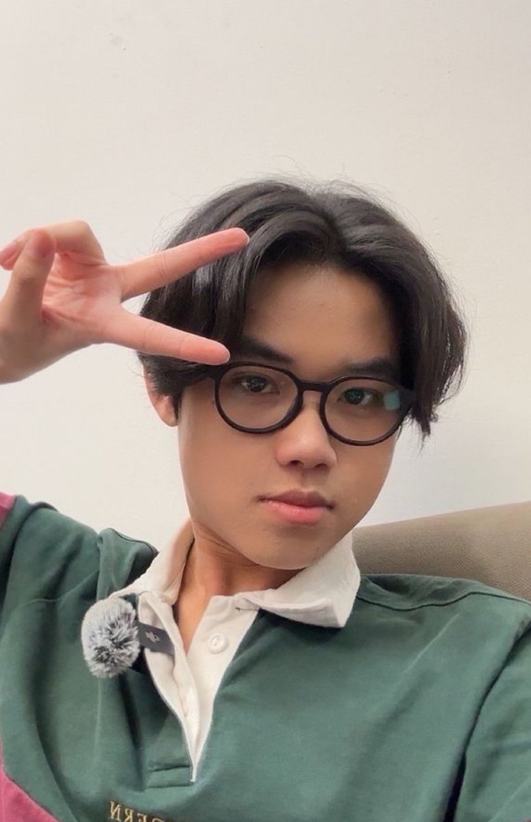 setmanusialain's tweet photo. ASHSHDKFKFLIEJRHSBSBNWHDBXBSJHSBSBSBSBDBBD 🥰🥰🥰🫠🫠🫠😍 mas sendii mas sendii #sandyourheart https://t.co/0Qs1bYmt7b