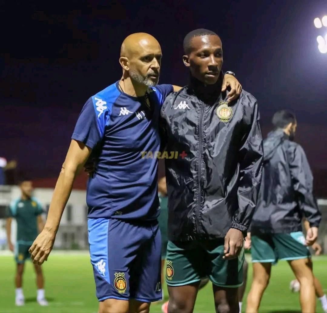MickyJnr__'s tweet photo. Miguel Cardoso x Mokwana ❤️💫

#africanfootball
#taraji https://t.co/aeDODQZAuB