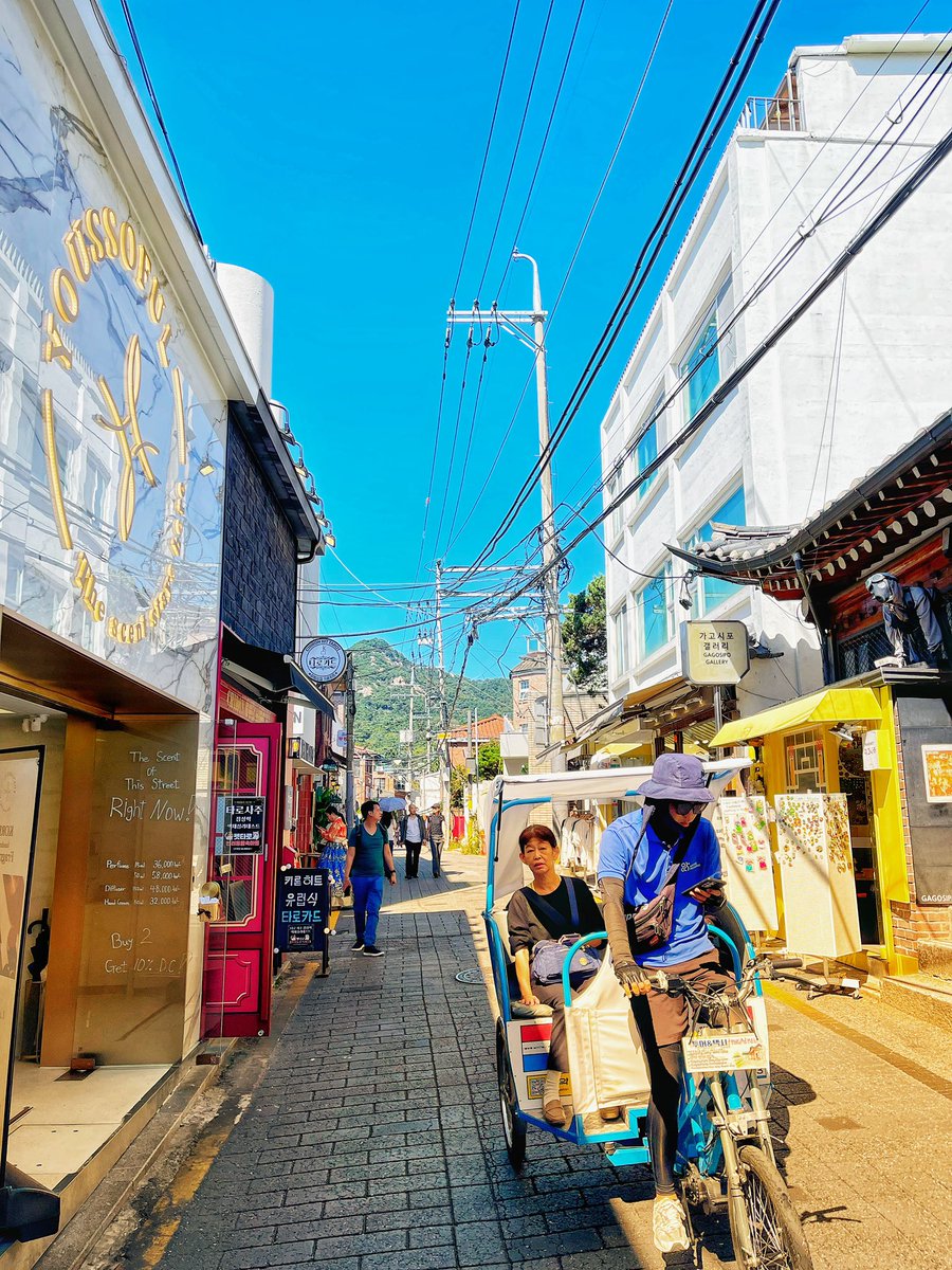 4K_KOREA's tweet photo. Sogyeok-dong, Jongno in Seoul

昭格洞、鍾路、ソウル https://t.co/UpBrNcRHgt