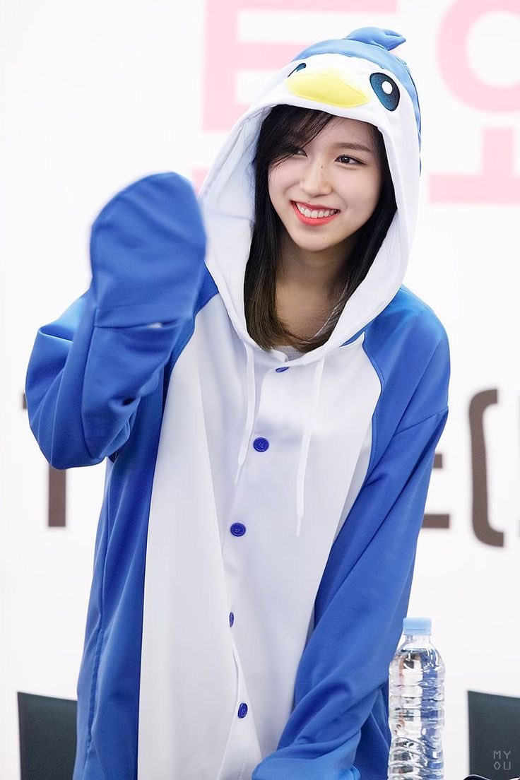 MSM371264tr's tweet photo. 今さらながらTWICE(kpop)専用垢作りました
99年生まれ、九州在住大学院生男です。
みんな大好きですが、🐧ペンです！
ﾌｧﾆﾊﾞﾚと7ringsのミナに悩殺されました🤦‍♂️
新規onceですが、
onceの皆さんよろしくお願いします！！
#onceと繋がりたい 
#TWICE好きな人と繋がりたい https://t.co/FxEKyMReMK