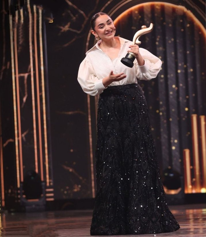 tribe_devir's tweet photo. Congratulations Yumniii 🥳 Always keep shining and smiling 💫 ❤️
@yumnazaidi3 
 #YumnaZaidi https://t.co/P83y9OzCIt