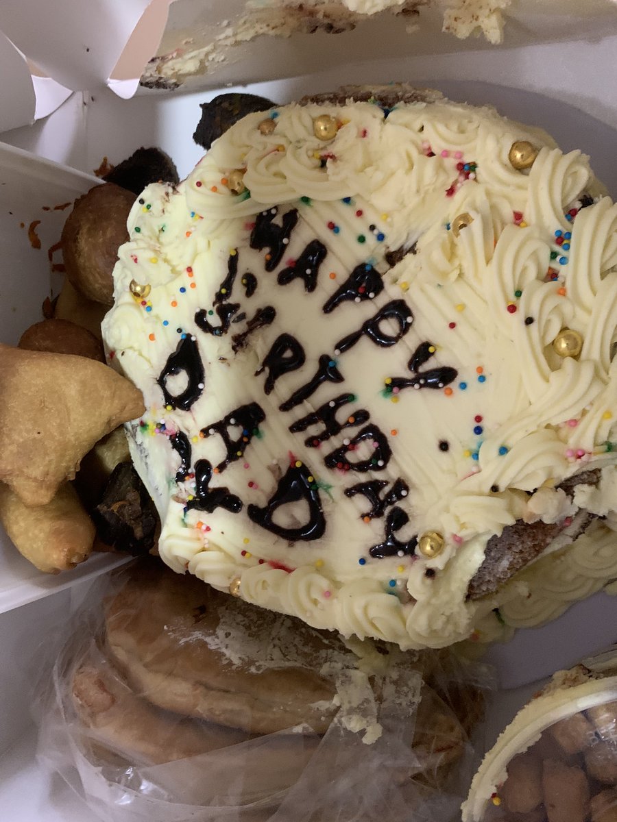 UchePOkoye's tweet photo. My birthday 🎂 is here☺️ https://t.co/ZMoq9oa8Jg