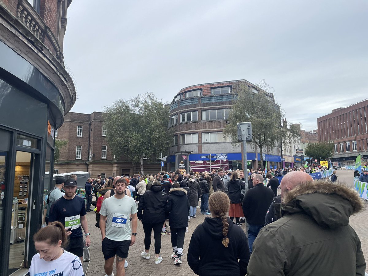 BBCRadioStoke's tweet image. Nearly time for the @PottersArf a real buzz in #Hanley today. #StokeonTrent