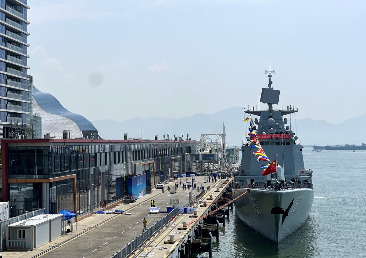 thisisGBA's tweet image. ⛴️On September 28, at 10:13 AM, the Chinese #navy’s Type 051B destroyer #Shenzhen docked at the Shekou Cruise Homeport in Nanshan District, Shenzhen.⚓In celebration of the National Day, it will open to the public on October 1-2 (reservation required).

As the first #warship