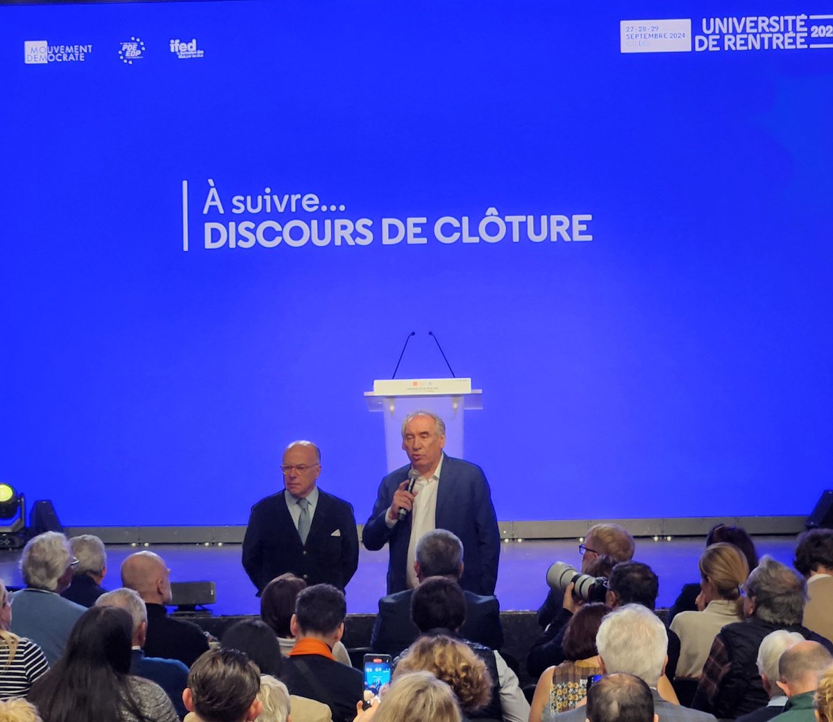 Notre invité aux universités de rentrée du <a href="/MoDem/">MoDem</a> : Bernard Cazeneuve. Nous continuons à discuter et à construire des ponts avec les forces politiques qui souhaitent relever le pays. C'est l'ADN de notre mouvement !
<a href="/bayrou/">François Bayrou</a> <a href="/MFesneau/">Marc Fesneau</a> #URMoDem