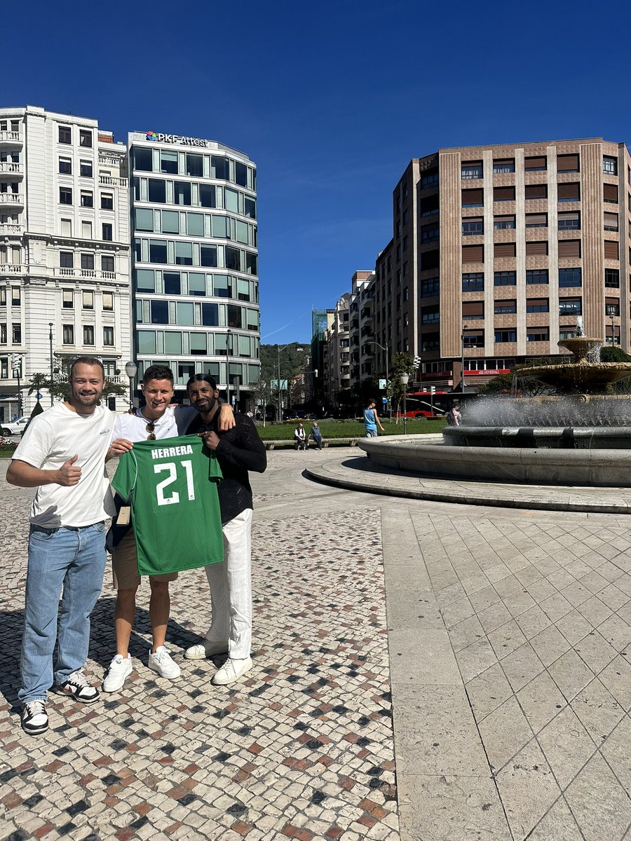 Selbak TIF tweet media