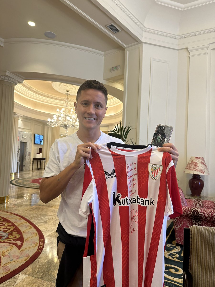 Signert ny spiller💚 <a href="/siverttt/">Sivert Thorsen</a> og Thines måtte fly et stykke for å lande avtalen🙏🏽 Overgangen trer i kraft etter sesongen. Vamos