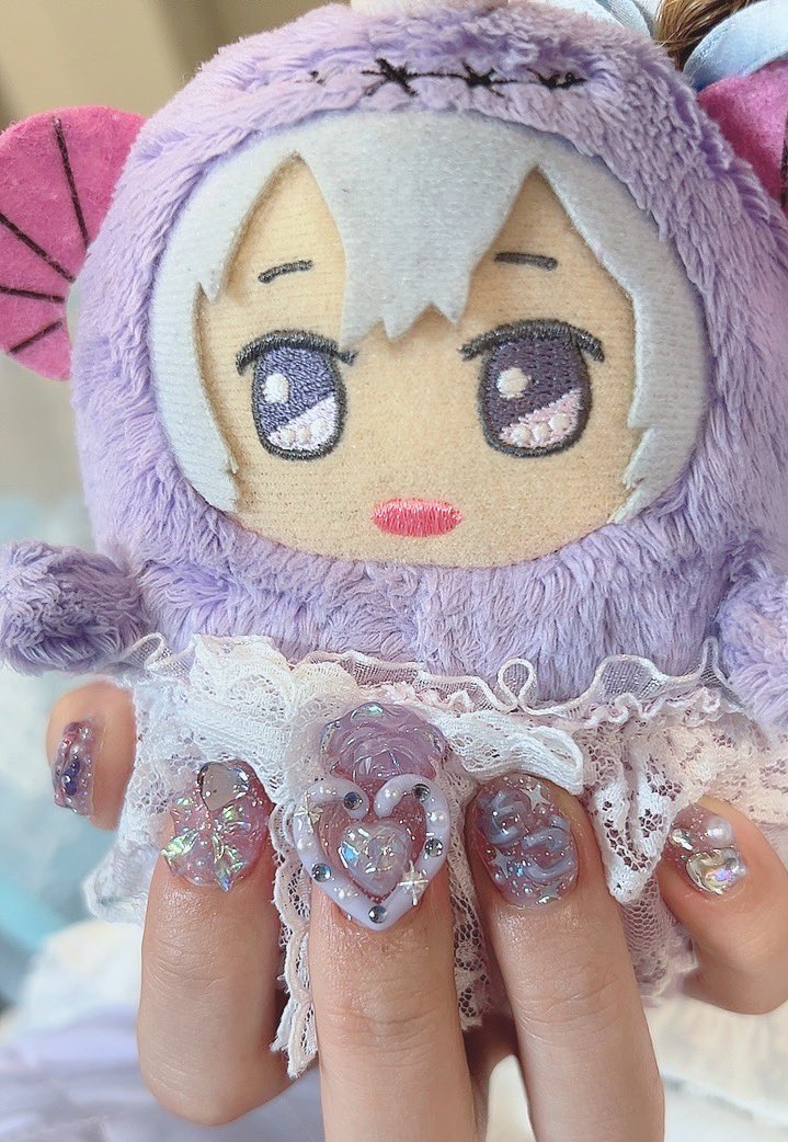 일본에서 네일 해봤어요 😍
日本に来てネイルしたんです~~ 
可愛い！！！🫶🩵💜
