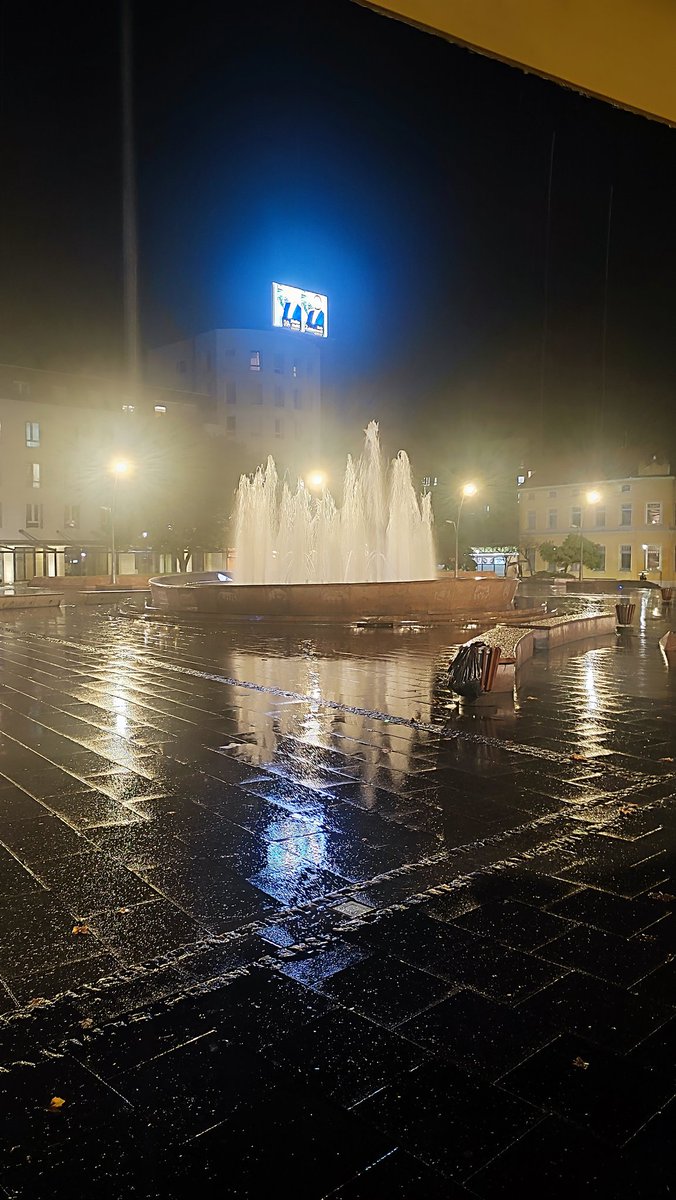 TheUnicate's tweet image. Tuzla yesterday at day and later at night. #Tuzla #Bosnia