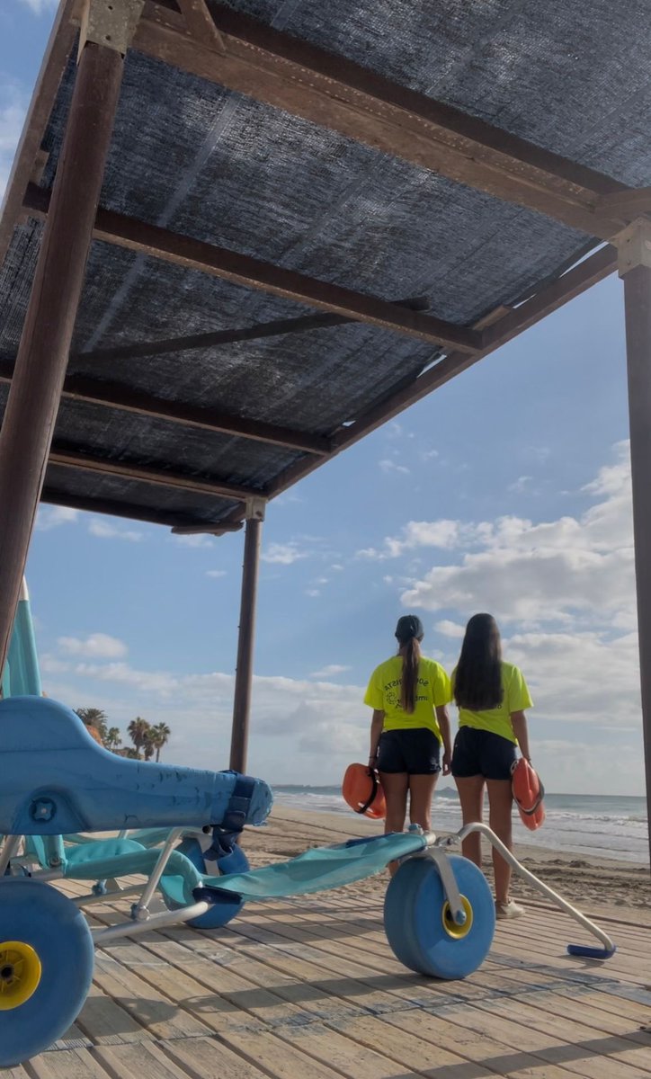 🗓️29/09/2024
📍Orihuela

Iniciamos servicio de #socorrismo en #playasdeorihuela con bandera verde 🟩 y mar rizada, excepto Cala Bosque con bandera amarilla 🟨

#precaucion 
#playasegura